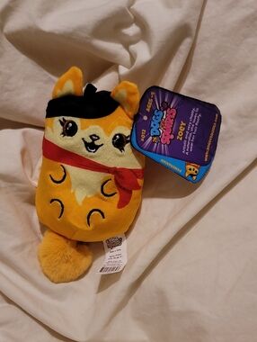 Dogs vs Squirls Zoey Mini Plush #012